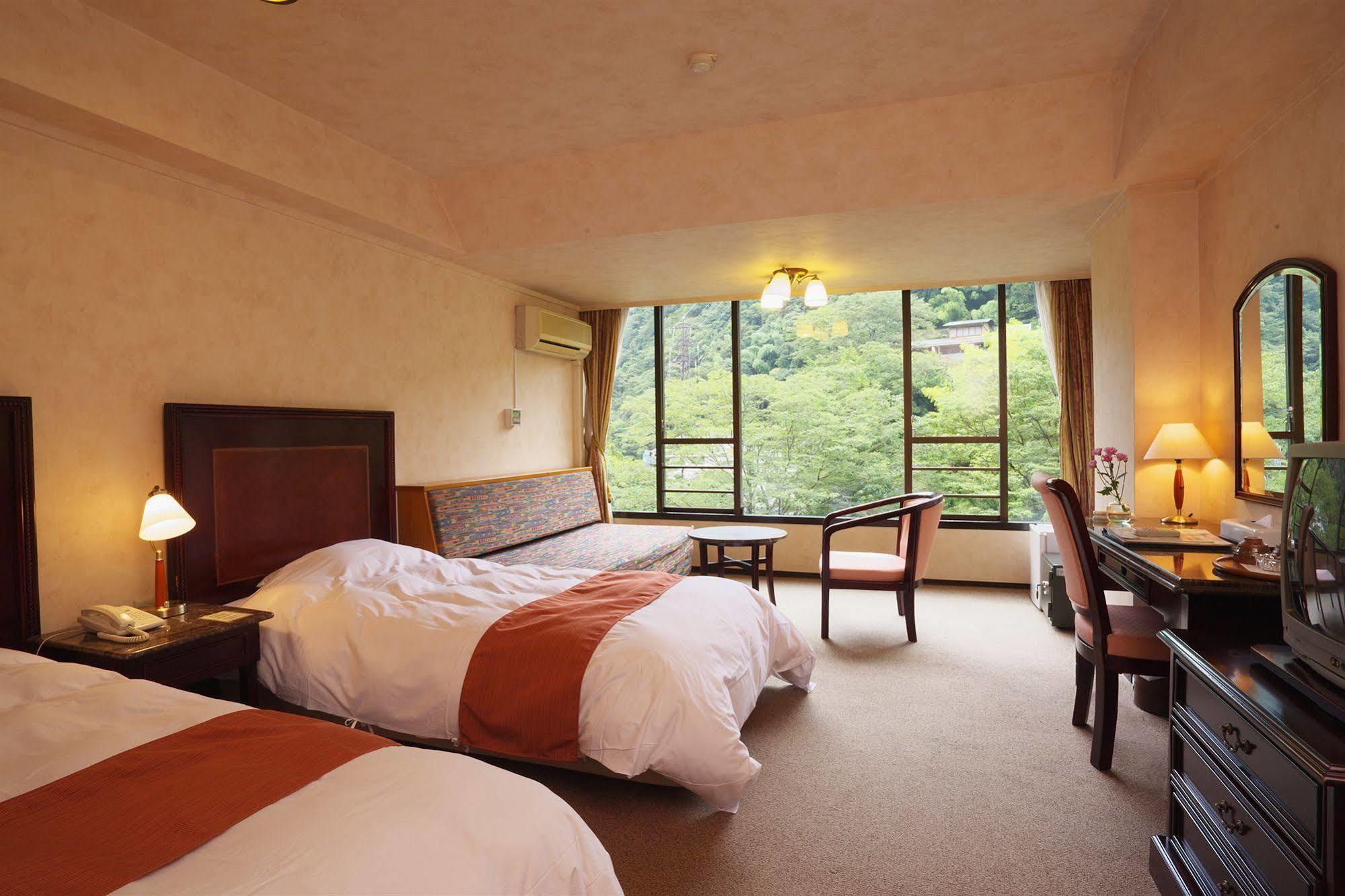 Tonosawa Quatre Saisons Hotel Hakone Kültér fotó